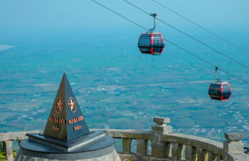Sun World Ba Den Mountain Tay Ninh – the summit marker at 986 meters above sea level, Vietnam