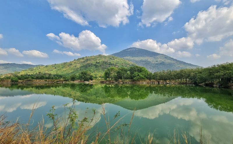 A panoramic view of the valley’s beauty.