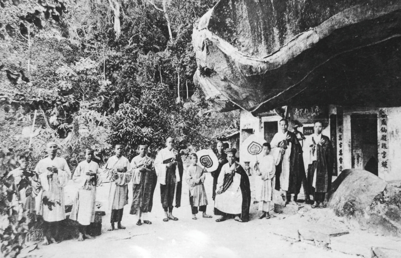 Linh Son Thanh Mau Temple in 1921.