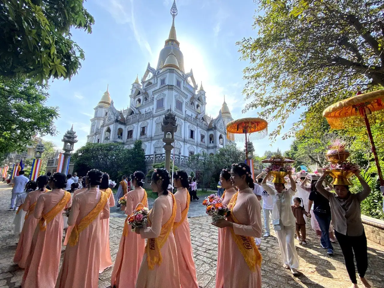 Kathina Robe Offering Ceremony 2023 at Buu Long Pagoda