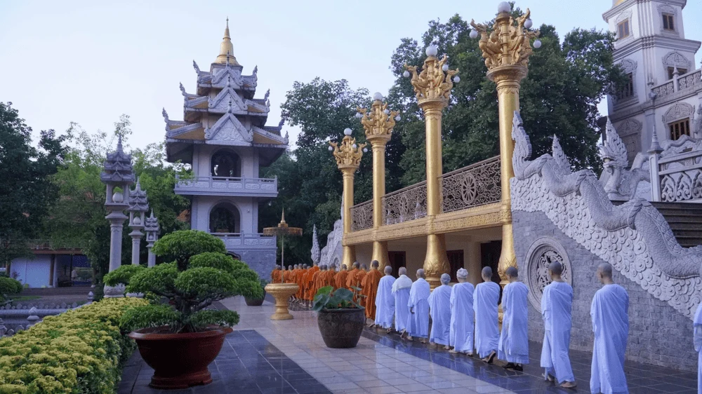 The temple roof is designed in the style of ancient Thai architecture