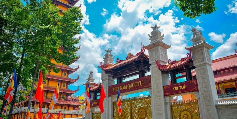 Vietnam Quoc Tu Pagoda: A Modern Architectural Landmark of Vietnamese Buddhism